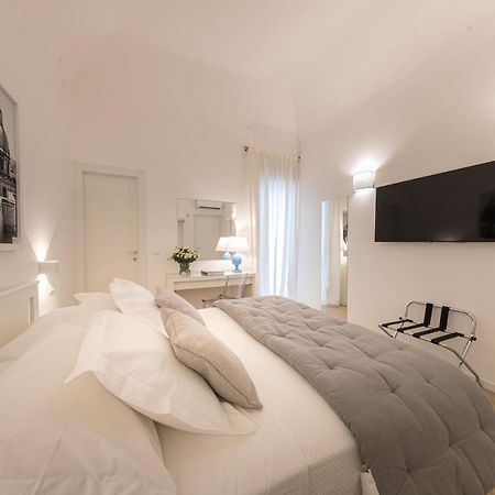 La Home42 Suite Palermo Exterior foto
